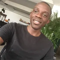 Фотография репетитора Муанга Хиларси Клодин Джант 