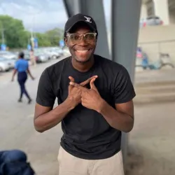 Фотография репетитора Joshua Vayram Abotchie