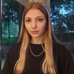 Фотография репетитора Денисова Софья Владиславовна