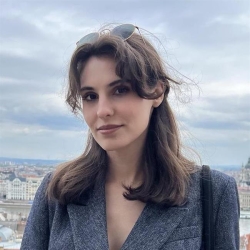 Фотография репетитора Олейник Елизавета Константиновна