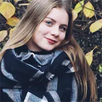 Фотография репетитора Попова Наталья Игоревна