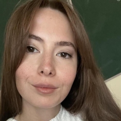 Фотография репетитора Фахрутдинова Аделя Ильфатовна