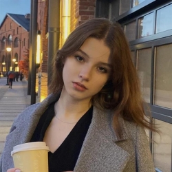 Фотография репетитора Ловцова Анна Петровна