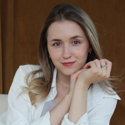 Фотография репетитора Горшколепова Анна Владимировна