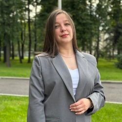 Фотография репетитора Зуева Мария Андреевна