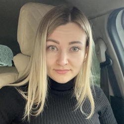 Фотография репетитора Лесных Алина Алексеевна