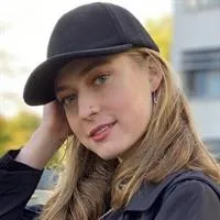 Фотография репетитора Шкаленкова Кристина Александровна