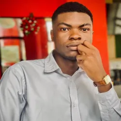 Фотография репетитора Диконге Альбан Ульрих 