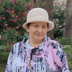 Фотография репетитора Попова Нина Романовна