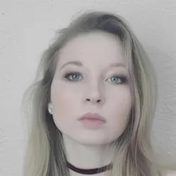 Фотография репетитора Попова Ольга Олеговна