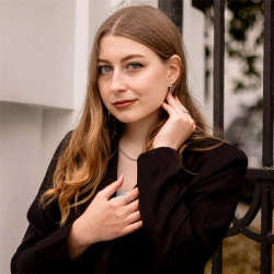 Фотография репетитора Николаева Анастасия Львовна