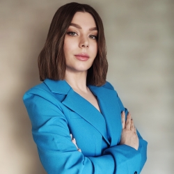 Фотография репетитора Козлова Арина Юрьевна