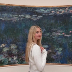 Фотография репетитора Акопян Кристина Артуровна