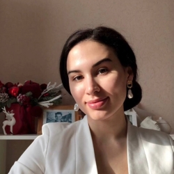 Фотография репетитора Якупова Лиана Робертовна