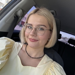 Фотография репетитора Каримова Алина Альбертовна