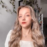 Фотография репетитора Шмелева Александра Александровна