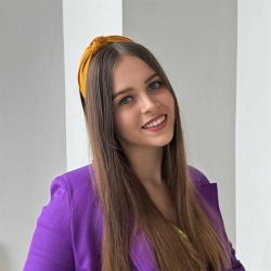 Фотография репетитора Гаврилова Виктория Андреевна