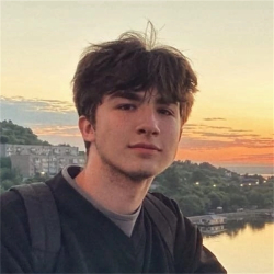 Фотография репетитора Кравченко Максим Витальевич