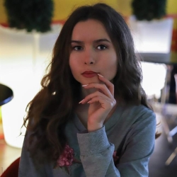 Фотография репетитора Макаева Христина Юрьевна