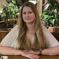 Фотография репетитора Живодрова Алина Олеговна