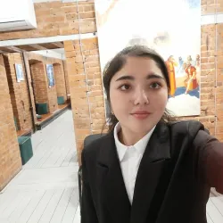 Фотография репетитора Тошматова Мунзифа Сайфуржоновна