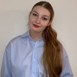 Фотография репетитора Медведева Анна Михайловна