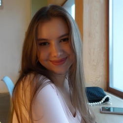 Фотография репетитора Крюкова Анастасия Антоновна