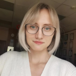 Фотография репетитора Артамонова Виктория Васильенва