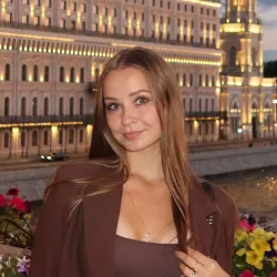 Фотография репетитора Лобанова Полина Александровна
