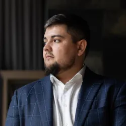 Фотография репетитора Крылов Анатолий Вадимович