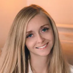 Фотография репетитора Антонова Евгения Игоревна