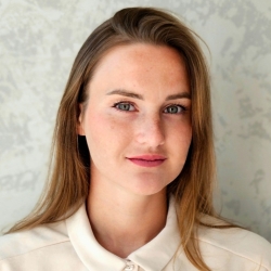 Фотография репетитора Казанова Александра Михайловна