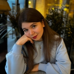 Фотография репетитора Каримова Виолетта Самвеловна