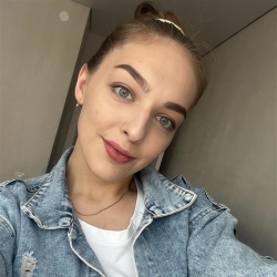 Фотография репетитора Давыденко Алина Викторовна