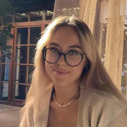 Фотография репетитора Яхина Сабина Рафаэлевна