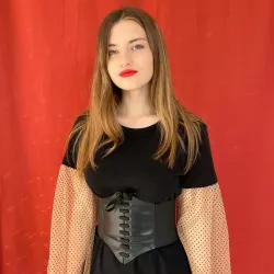 Фотография репетитора Зуева Полина Леонидовна