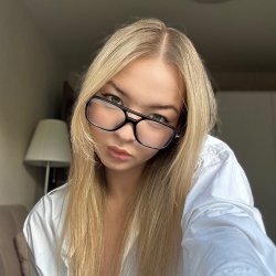 Фотография репетитора Комолова Анна Федоровна