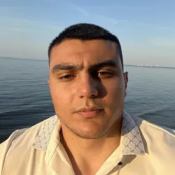 Фотография репетитора Шарабханян Георгий Артурович