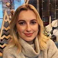 Фотография репетитора Корнилова Олеся Сергеевна