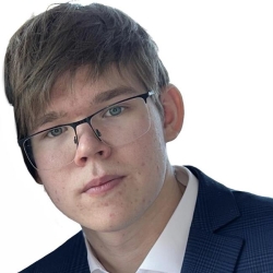 Фотография репетитора Большаков Денис Максимович