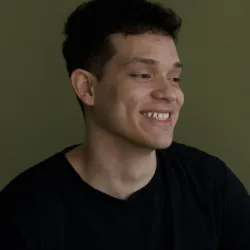 Фотография репетитора Монтеалегри Легарда Ролдан Маурисио 