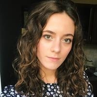 Фотография репетитора Мирошниченко Арина Николаевна