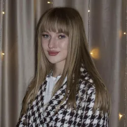 Фотография репетитора Гогуева Алина Викторовна