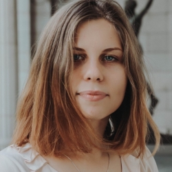 Фотография репетитора Ищенко Александра Дмитриевна