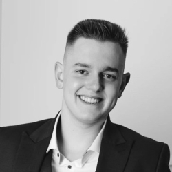 Фотография репетитора Кузьменко Илья Михайлович