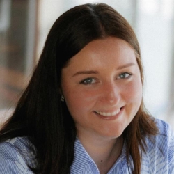 Фотография репетитора Хромова Анна Олеговна