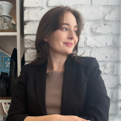 Фотография репетитора Полякова Елена Дмитриевна