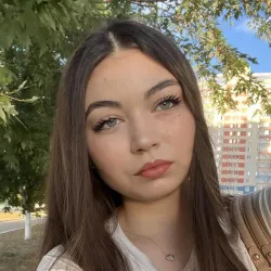 Фотография репетитора Акмалова Анастасия Дамировна