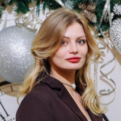 Фотография репетитора Багрецова Алина Александровна