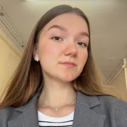 Фотография репетитора Назарова Ксения Михайловна